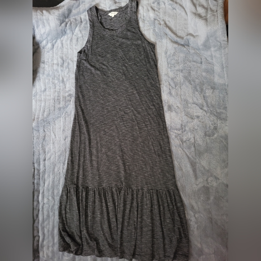 Madewell Knit Tank Ruffle-Hem Dress in Stripe Black And White Sz M